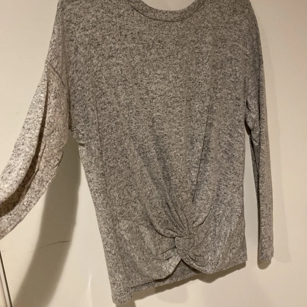 Grey very soft long sleeve - Picture 2 of 2